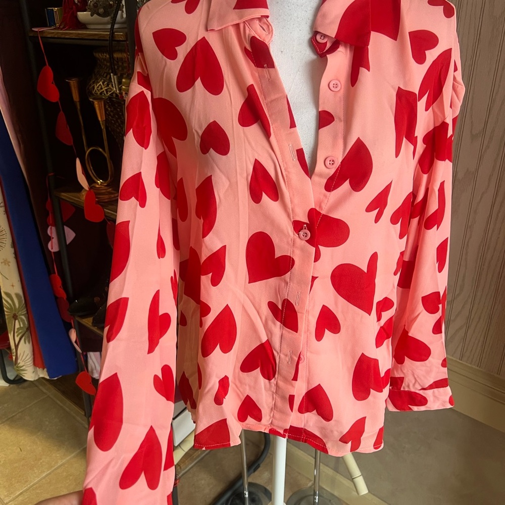 Heart Print Sheer Blouse NWT - Picture 3 of 5